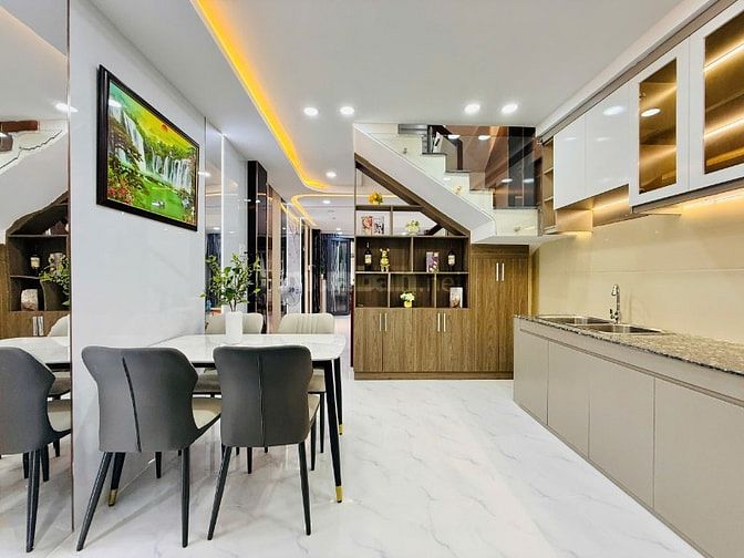CHÍNH CHỦ BÁN NHÀ GÒ VẤP GẦN CÔNG VIÊN ĐÚC 3LẦU HẺM XE HƠI GIÁ MỀM