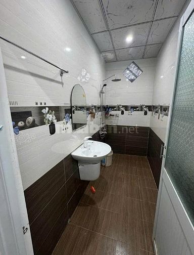 gấp gấp.bán gấp căn nhà 305m2 ở Gần chợ Việt Kiều - Củ Chi giá 690tr.