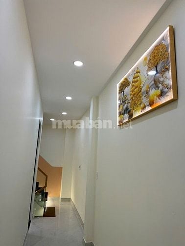 Bán nhà 680/26 đường bình long DT4,5x13 đúc 1 trệt 2 lầu bán 6,85 tỷ 