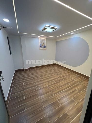 Bán nhà 680/26 đường bình long DT4,5x13 đúc 1 trệt 2 lầu bán 6,85 tỷ 