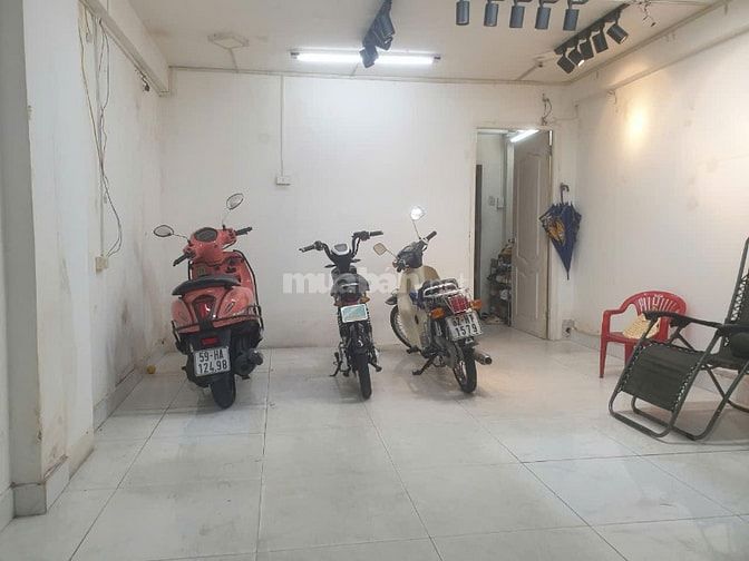 Cho thuê nhà mặt tiền kinh doanh đường Nguyễn Trãi, Phường 7, Quận 5