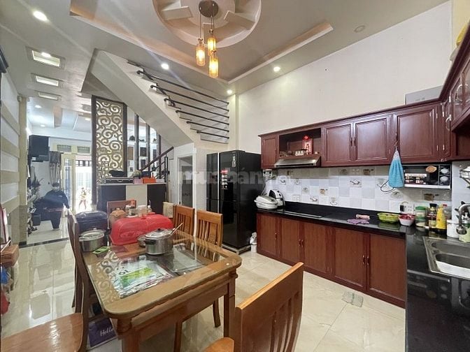 Nhà Đẹp-Mới Tiện Kinh Doanh- Mở Spa-VP Ôtô trước nhà 3 LẦU+Sân Thượng