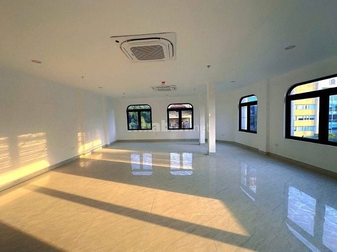 Nhà Đẹp Mặt Phố Nguyễn Văn Trỗi, 83 m, 8 tầng, mt 8m, giá 37.9 tỷ