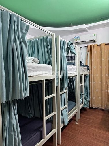 Cho thuê nhà phố Bùi Thị Xuân Quận 1