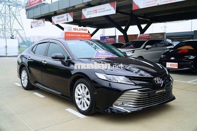 Toyota Camry 2020 2.0G - 60000 km