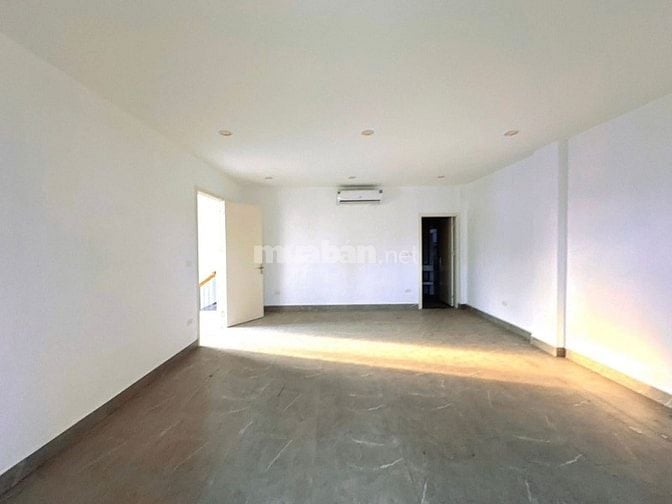 Nhà Đẹp Mặt Phố Nguyễn Văn Trỗi, 83 m, 8 tầng, mt 8m, giá 37.9 tỷ