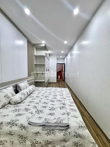 CHỈ NHỈNH 4 TỶ CÓ NHÀ ĐỘI CẤN – GẦN LĂNG BÁC – 33M2 x 4 TẦNG  🌿 Nhà c