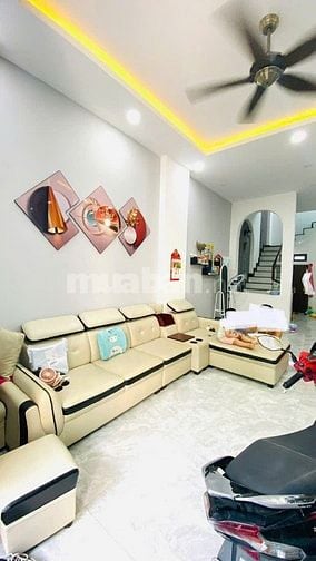 Bán nhà đúc 3 tầng mới - Đường nhựa 6m thông - Nguyễn Văn Quá