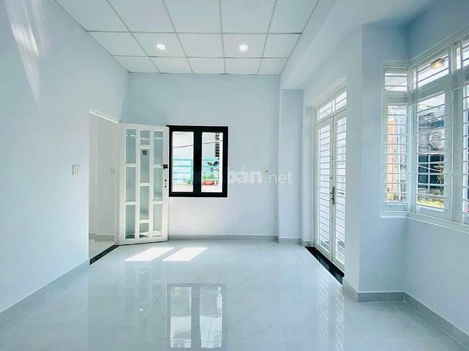 Bán nhà Phan Văn Trị, Bình Thạnh, Hẻm 5m, 50m2, 2Phòng Ngủ