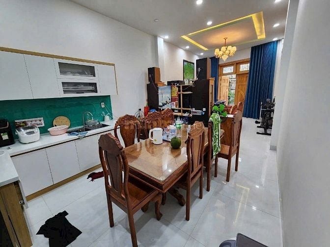 Nhà 1 xẹt đường Nguyễn Xiển cách Vin q9 200m giá 5,5 tỷ
