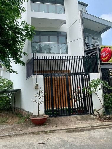 Nhà 1 xẹt đường Nguyễn Xiển cách Vin q9 200m giá 5,5 tỷ