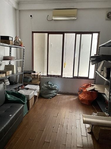 Bán nhà Nguyễn Đình Chiểu vài bước ra phố, Dt 40m, 4 tầng, giá 9.3 tỷ.