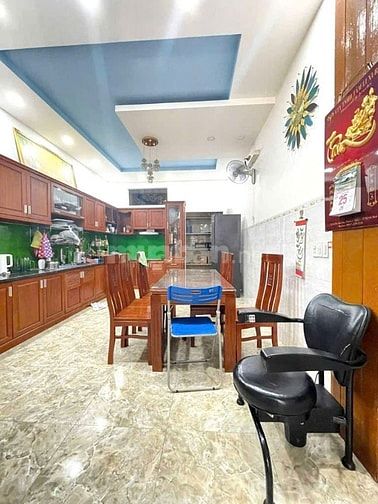 Bán nhà 4 tầng 100 m2 xe tải tránh khu 38 ha Gần công viên - rẻ nhất k