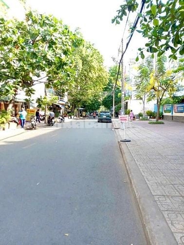 Bán nhà 4 tầng 100 m2 xe tải tránh khu 38 ha Gần công viên - rẻ nhất k