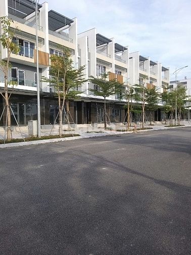 Nhà phố 3 tầng BGI mặt tiền đường lớn giá tôt