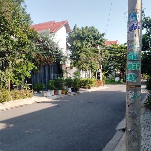 Nền biệt thự phố khu dân cư đường Lê Văn lương 