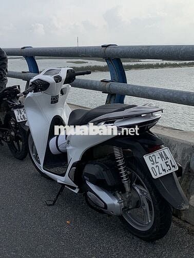 Xe zin từ trong ra ngoài