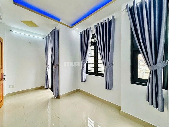 CÔ HƯƠNG BÁN GẤP NHÀ 1T1L2L1ST Đ. LÊ QUANG ĐỊNH TẶNG KÈM BỘ NỘI THẤT
