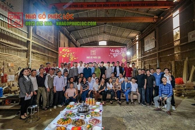 Tuyển thợ sàm đóng nhà gỗ cổ truyền tại cần kiệm Thạch Thất Hà Nội