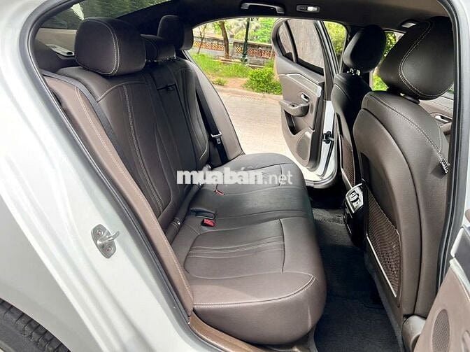 VinFast Lux A2.0 2021 Plus 2.0 AT - 60000 km