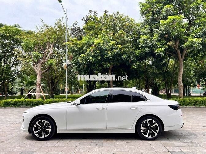 VinFast Lux A2.0 2021 Plus 2.0 AT - 60000 km