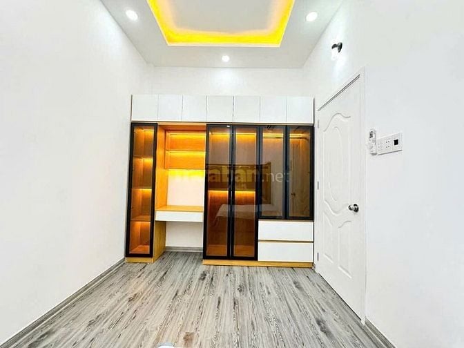 Gấp gấp!!! Bán nhà gần Nhà Sách Phú Nhuận - 45m2 2ty590 đường Duy Tân