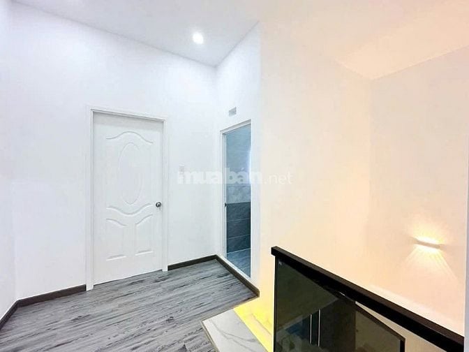 Gấp gấp!!! Bán nhà gần Nhà Sách Phú Nhuận - 45m2 2ty590 đường Duy Tân