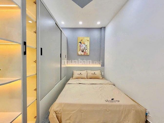 🔥Khu Bờ Kè Sầm Uất, Đường Hoàng Việt P.4 Q.Tân Bình, 1 tỷ 89/43m2, SH