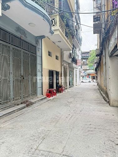 Đất Hai Bà Trưng 80m2,mt:5.1m,20m ra phố,kd,oto tránh,ngõ thông,19.6tỷ
