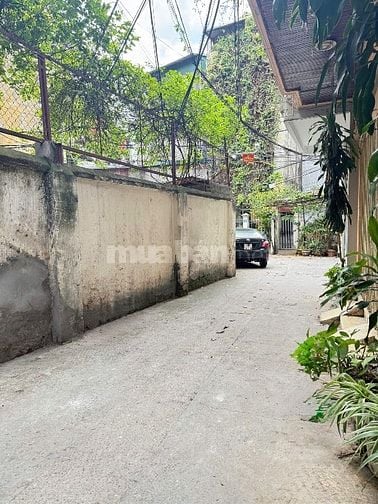 Đất Hai Bà Trưng 80m2,mt:5.1m,20m ra phố,kd,oto tránh,ngõ thông,19.6tỷ