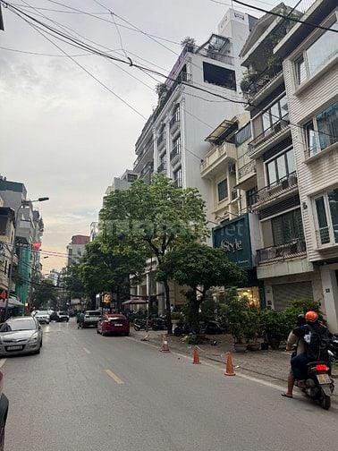 NHỈNH 15TỶ CỰC HIẾM NHÀ 2T MẶT PHỐ ĐẠI YÊN 279 ĐỘI CẤN BA ĐÌNH DT 49M