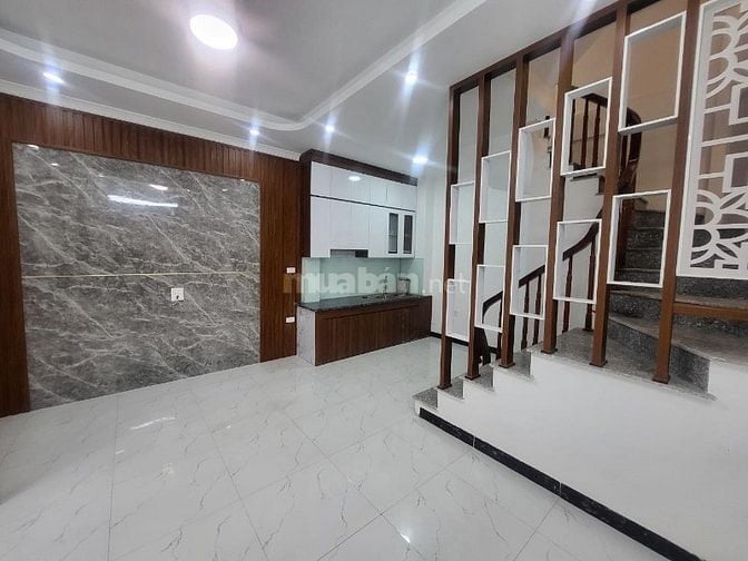 NHÀ MỚI NGỌC TRÌ – 5 TẦNG – SÂN RỘNG – CỰC THOÁNG – GIÁ CHỈ 5.95 TỶ 