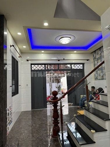 Bán nhà 76m2 4,3 tỷ 1 trệt 1 lầu nhà mới khang trang 