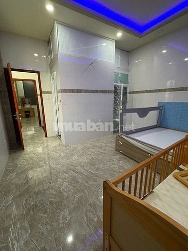 Bán nhà 76m2 4,3 tỷ 1 trệt 1 lầu nhà mới khang trang 