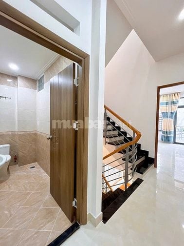 Nhà tuyệt đẹp DT:4,3x13,5m; 3 Lầu CAO CẤP Thống Nhất, P16, Q.Gò Vấp.