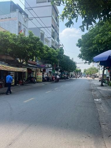Bán nhà 3.65 x16.5m, 1 lầu, Mặt Tiền Âu Dương Lân 
