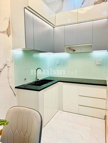Nhà full nội thất giá 3tỷ120 sổ riêng, hẻm oto 5m Trần Khánh Dư,Quận 1
