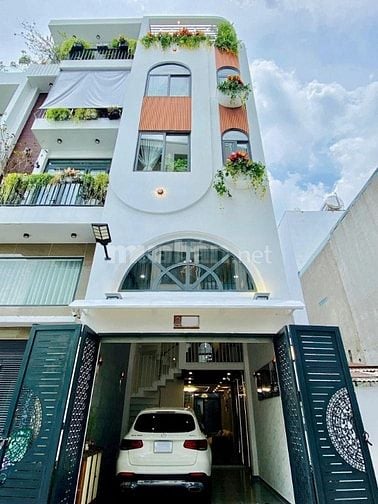 Bán nhà 4,5 tầng hẻm 6m Full nội thất Thang máy p9 Gò Vấp