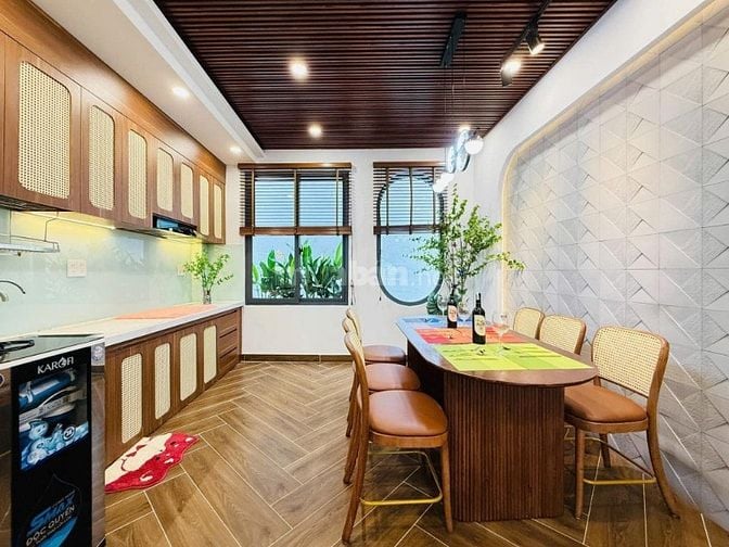 Bán nhà 4,5 tầng hẻm 6m Full nội thất Thang máy p9 Gò Vấp