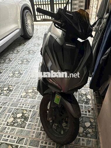 Dư xe cần bán con Air blade 160cc mới mua 2023
