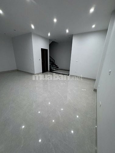 Cho thuê nhà mặt phố Yên Duyên, quận Hoàng Mai, DT 65m2x4 tầng+tum