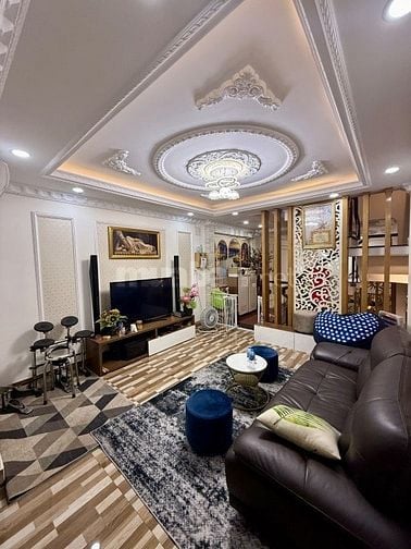 BÁN NHÀ 4 TẦNG BTCT, KHU PHÂN LÔ HẺM XE HƠI ĐẬU CỬA, NGAY LÊ TRỌNG TẤN