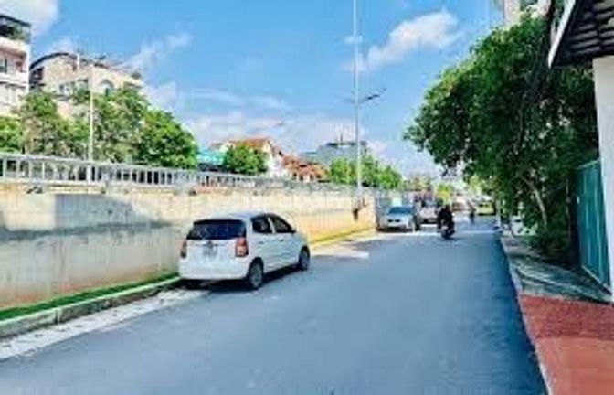 Bán  nhà mặt đường Âu Cơ Quận Tây Hồ  968m2 căn góc giá đầu tư 