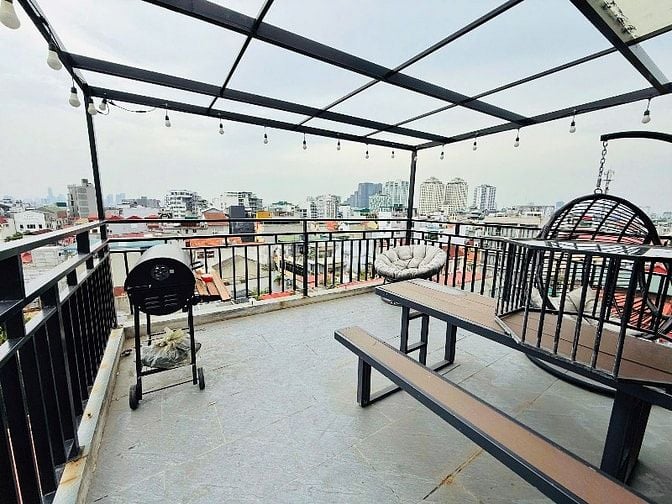 Bán nhà 94.25 Âu Cơ 47m2 MT4m 8 tầng giá 13.8 Tỷ. Sổ vuông đét