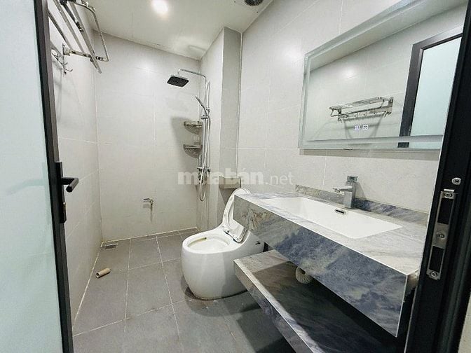 Bán nhà 94.25 Âu Cơ 47m2 MT4m 8 tầng giá 13.8 Tỷ. Sổ vuông đét
