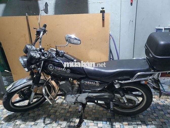 Cần bán xe moto hiệu Yamaha YB125SP