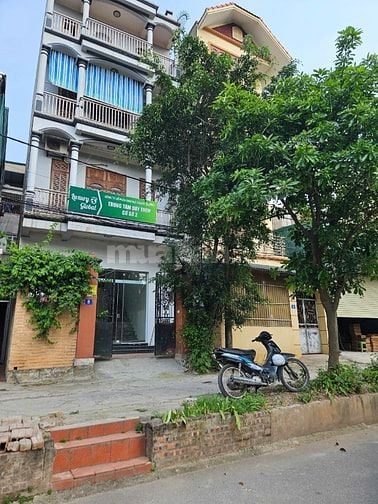 Cho thuê nhà riêng 4 tầng x 96m2, 6 phòng, Giá 18tr. tại 63 Bằng Liệt