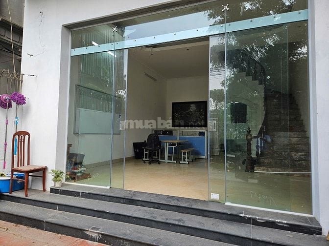 Cho thuê nhà riêng 4 tầng x 96m2, 6 phòng, Giá 18tr. tại 63 Bằng Liệt
