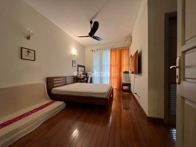 Bán nhà chính chủ Tôn Đức Thắng - Đống Đa 92,1m* 5,5T* Giá 32 tỷ