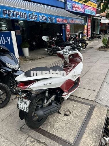 Honda PCX 2012 zing nguyên bản mới 90% bstp chính